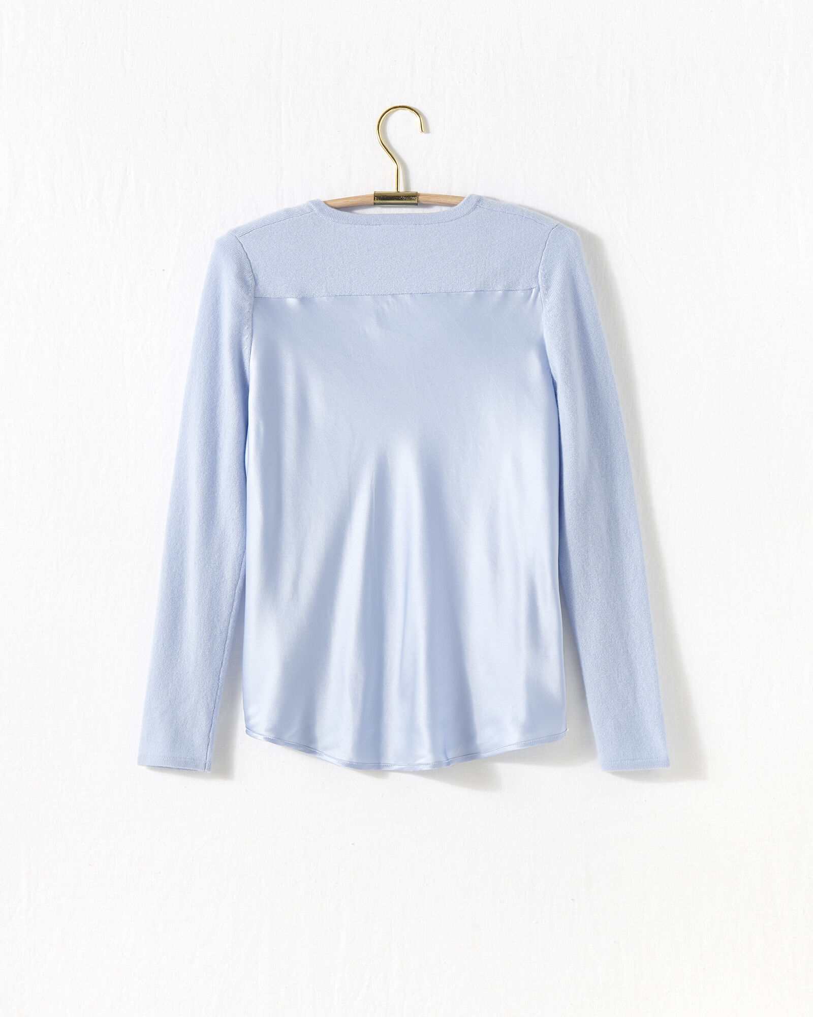 Cashmere Silk Cropped Raglan Sweater in Sky blue Blue