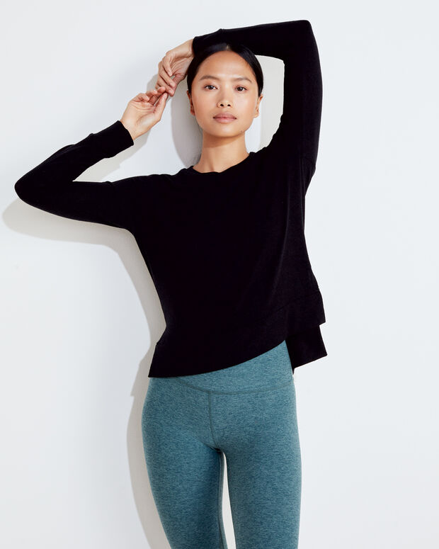Beyond Yoga Pocket Pullover♠️  Yoga tops, Yoga tank tops, Long sleeve  pullover